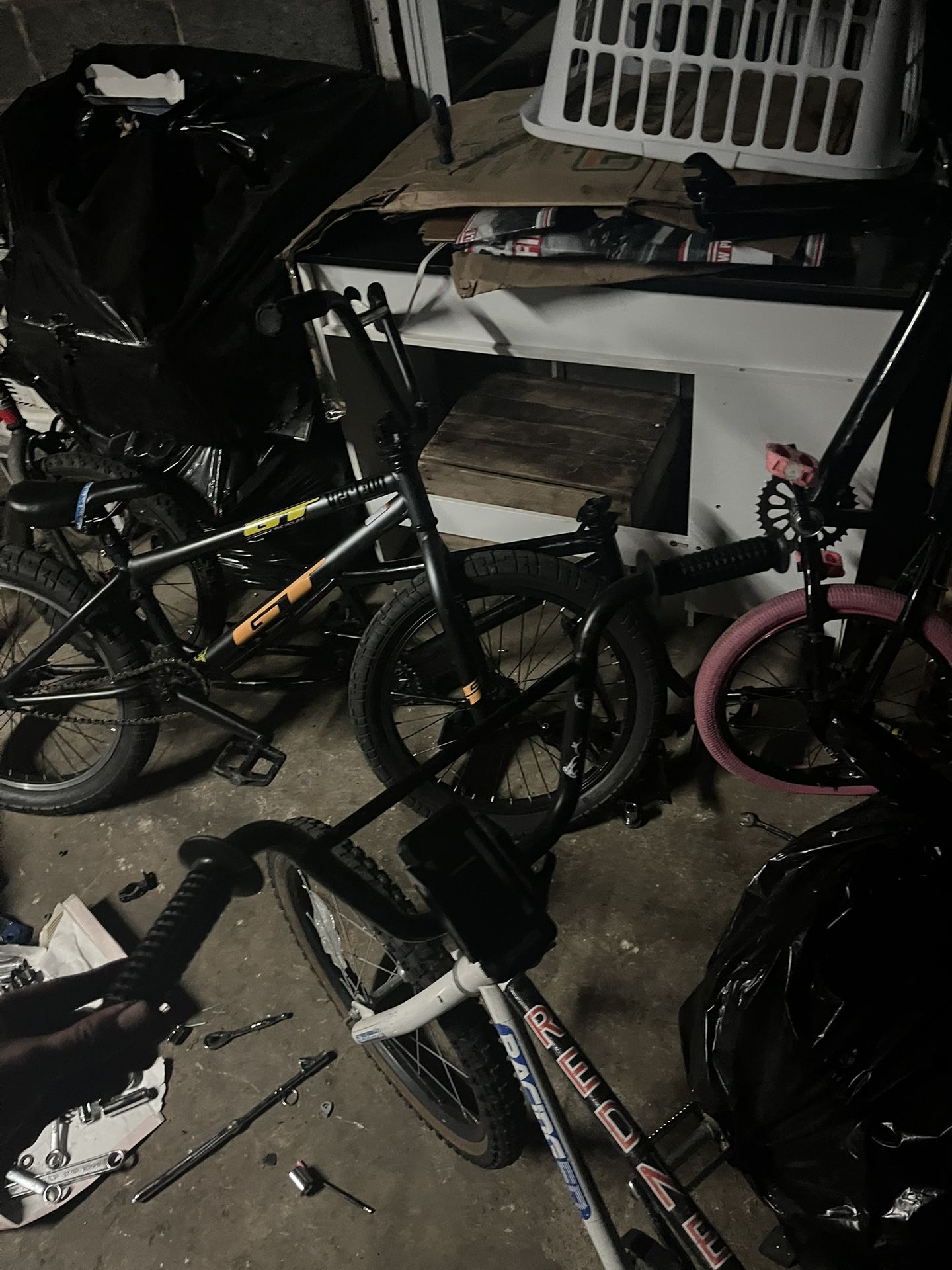 Vintage Racing Bike I Think I Don’t Know To Much About It I Know It’s Worth More Than 150$ But I’m Pretty Firm On The Price It’s A Really Good Deal