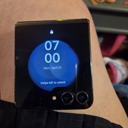 Samsung Z FLIP 5 