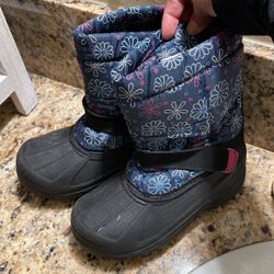 Girls Snow Boots Size 13