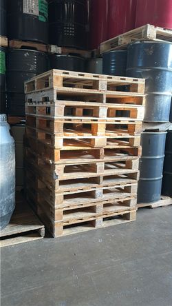 Wood pallets for sale