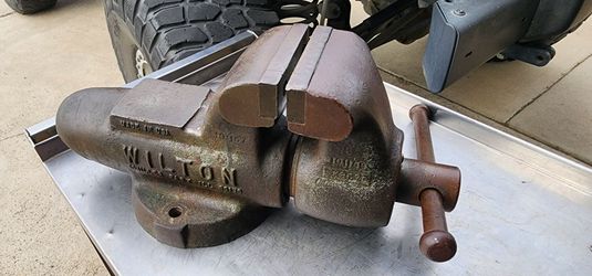 Wilton  4"  bullet vise