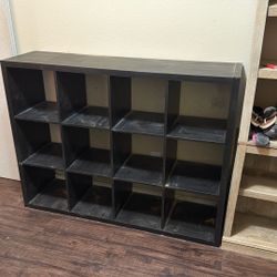 Kallax 4x3 ikea (Like New)