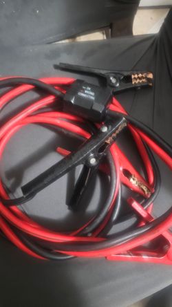 Jumper Cables with Polarity Indicator