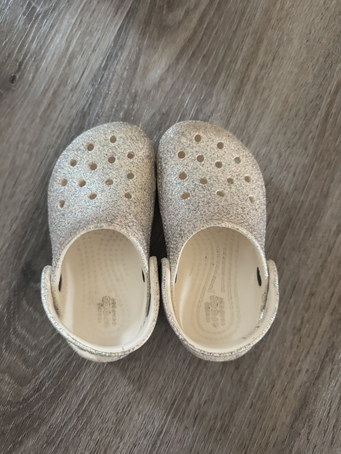 Toddler Crocs Size 8