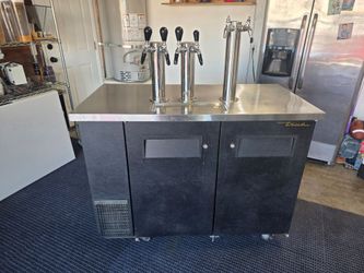 Six top kegerator intertap faucets