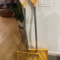 Snowshovels