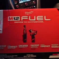 M12 Fuel Impact And Right Angle Driver Kit