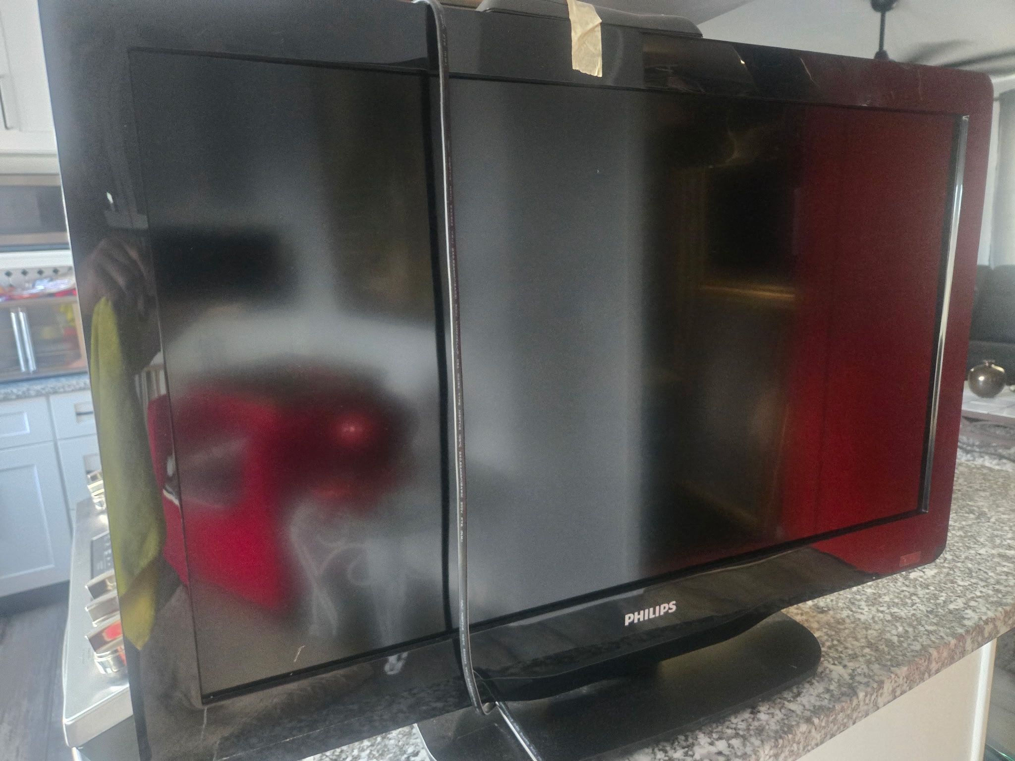32 in Phillips tv $20