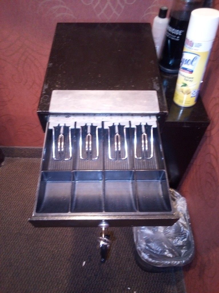 CASH / MONEY DRAW REGISTER