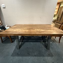 6’ Dinning Room Table