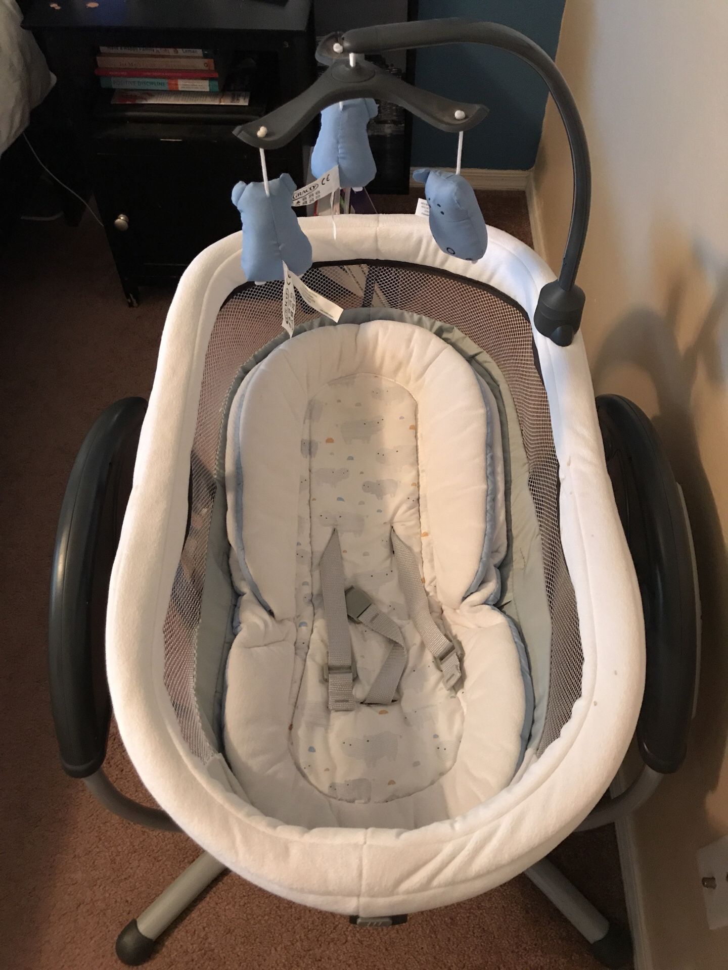 Graco Dream Glider Swing and Bassinet (Hippos)