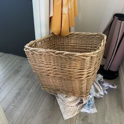 Large Basket 
