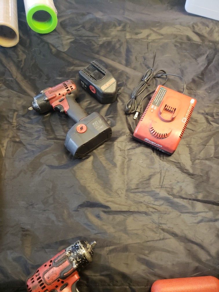 Snap On 3/8 Impact Gun 