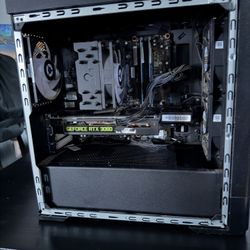 Gaming Desktop With Curved Monitor 