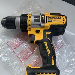 DEWALT 20-Volt MAX Brushless Cordless 1/2 in. Hammer Drill/Driver with FLEXVOLT ADVANTAGE (Tool Only)
