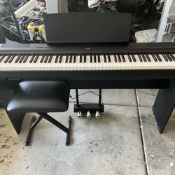 Yamaha P225 Portable Electric Digital Piano 88-Weighted Keys