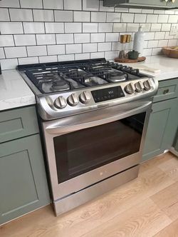 Gas stove