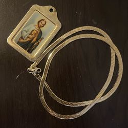 14k Gold Plated Pendent & Necklace 