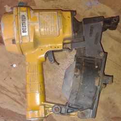 BOSTITCH  ROOFING NAILER