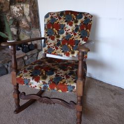 Antique Oak Rocking Chair 70 yrs old, from Iowa