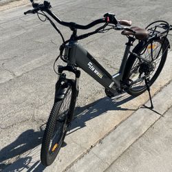 5TH WHEEL is a 26-inch electric mountain bike  