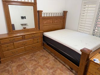 Adjustable Queen bed frame with dresser + 2 dresser cabinets