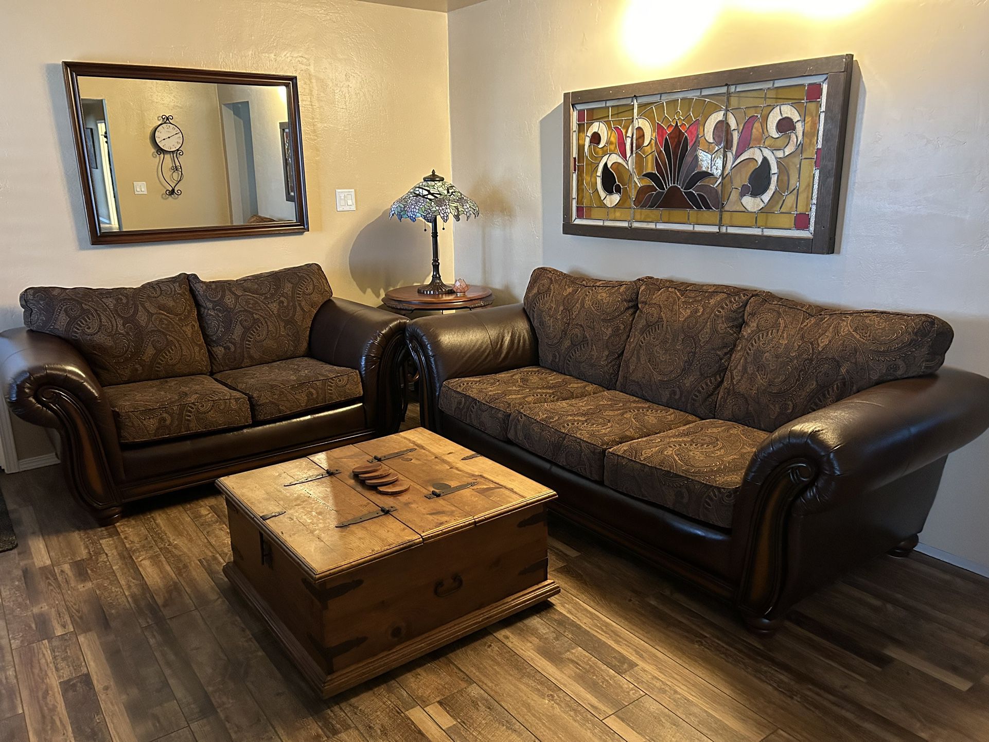  Couch/Loveseat 