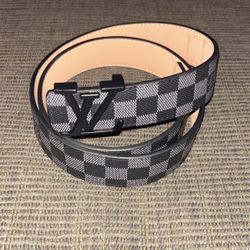 Louis Vuitton Black Belt  