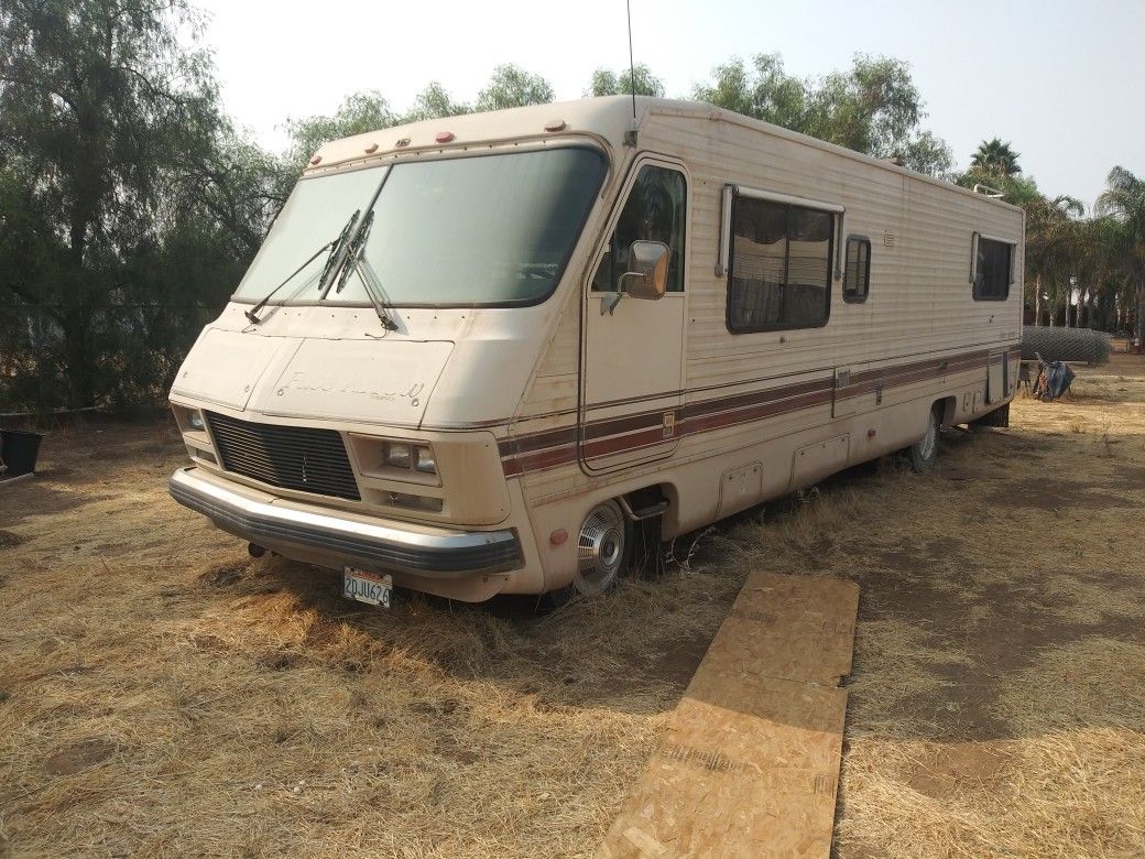 1985 Pace Arrow Mobile Home by Fleetwood for Sale in Menifee, CA OfferUp