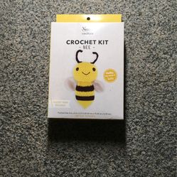 Bumble Bee Crochet Kit