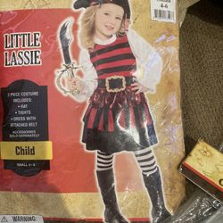 Costume