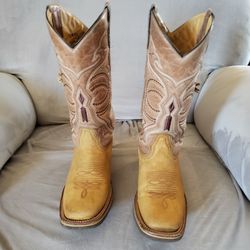 Cowboy Boots Size 7 1/2 USA (Mexico Size 24 1/2)