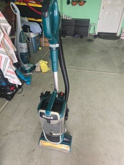 Shark navigator upright vacuum
