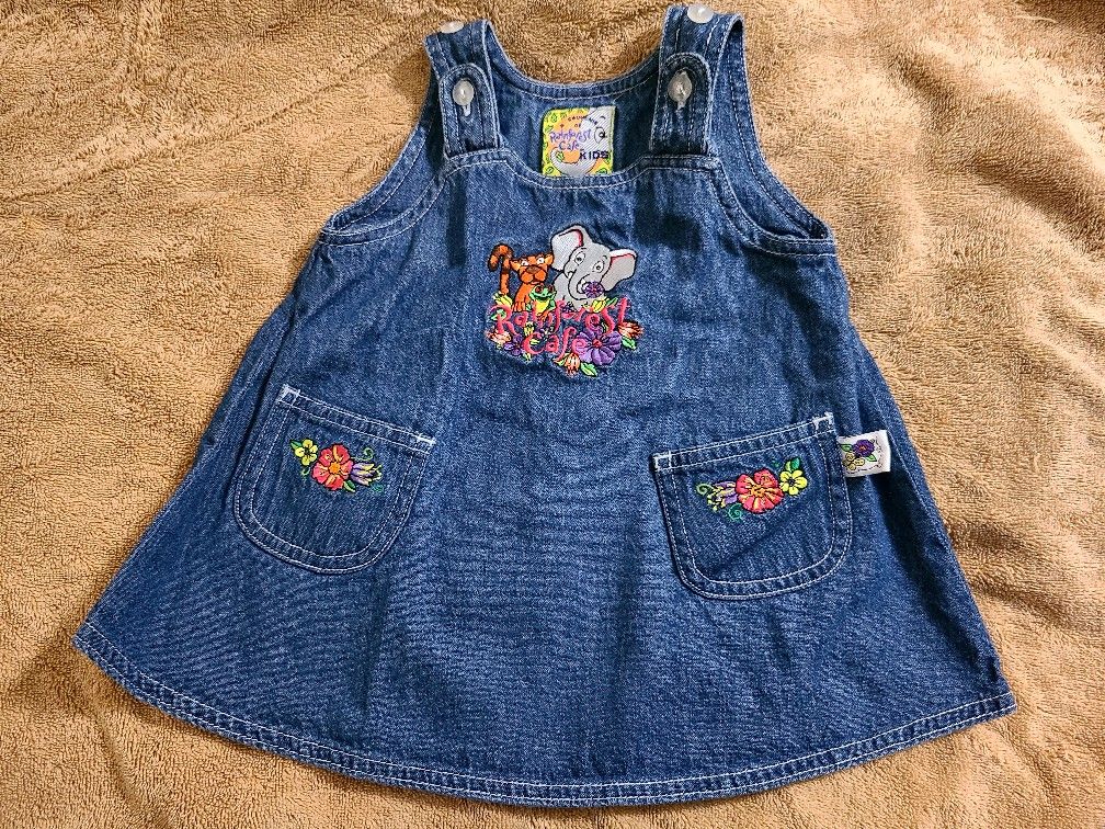 Blue Jean Dress From Rainforest Cafe Embroidery Rainforest Cafe, Elephant, Tiger And Frog With Flowers