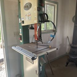Band saw