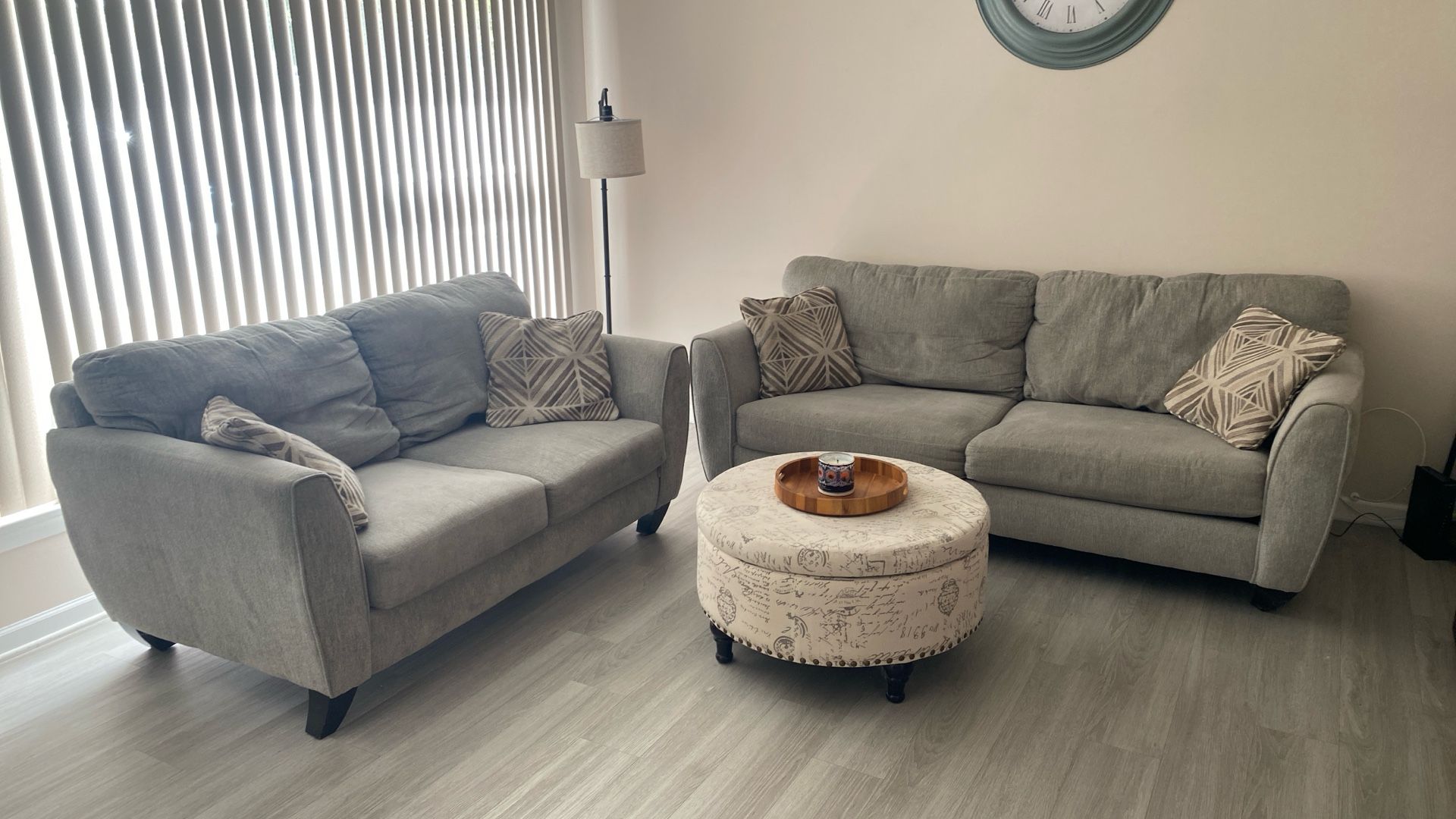 2 Sofa Set 
