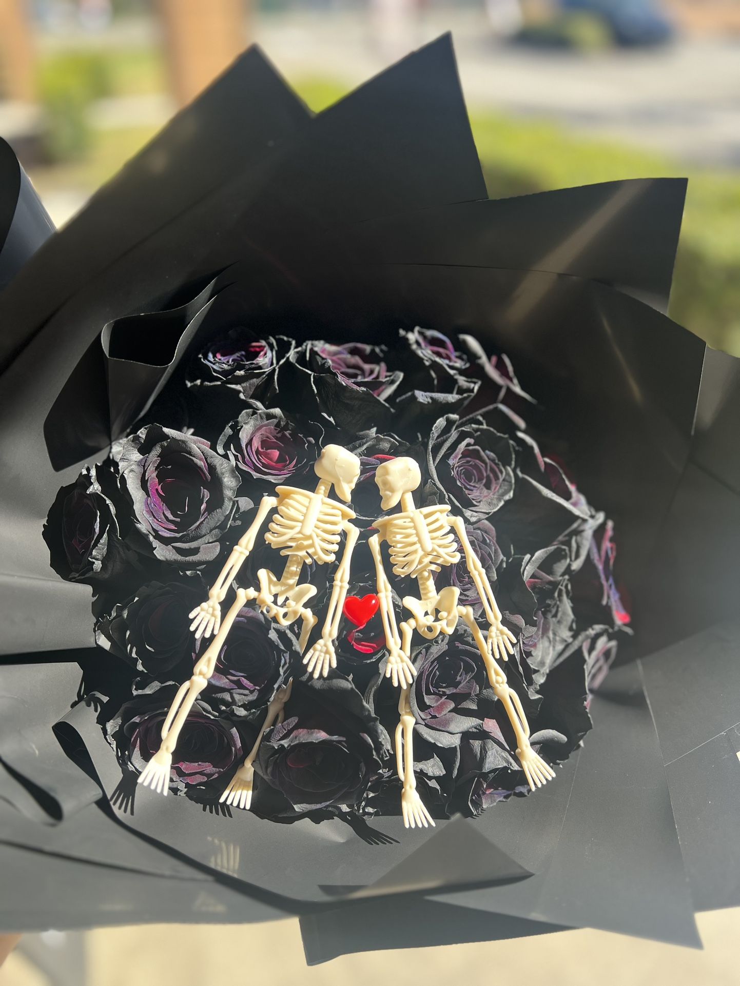 Spooky Bouquet, Black Roses