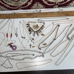 Costume Jewelry Necklaces 