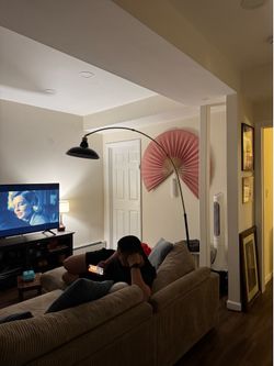 Arc floor lamp
