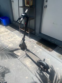 D8 Pro Sport multi-scenario Electric Scooter, Range of 12-14 Miles,Max.Speed 19MPH Max Speed, 36V 7.8/10.5AH Battery, Dual braking system is safer