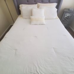 8 Piece Queen Quilt Bed Set (Read Description)