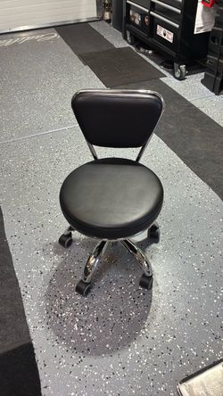 Salon Nail Pedicure Stool Pedicure Chair DAYTON BLACK Pneumatic, Adjustable, Rolling Salon