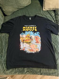 Uniqlo X Disney Mickey Mouse Cartoon Shirt Size Large