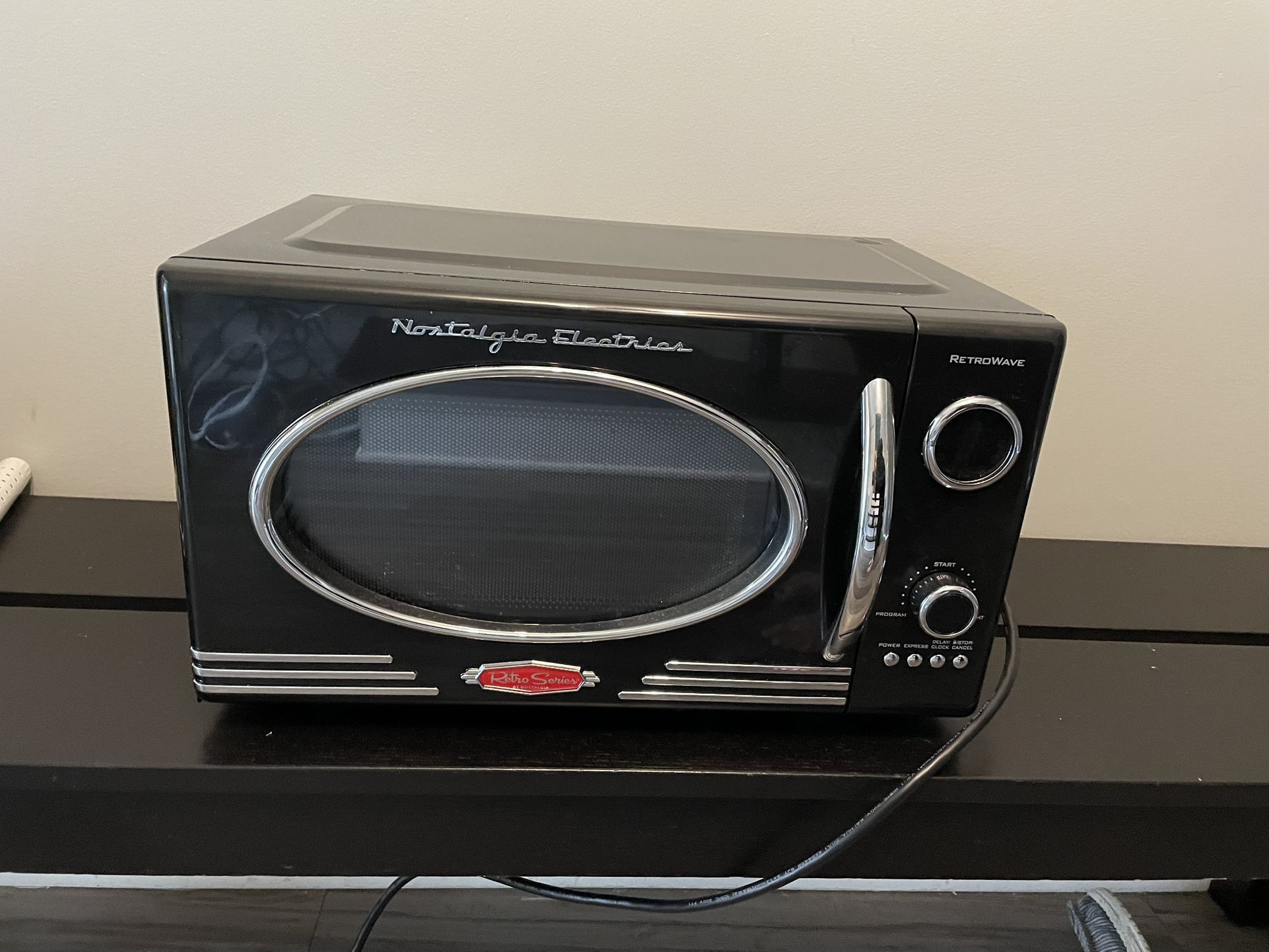 Microwave 800 W