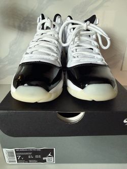 Air Jordan 11 Retro GS Size 7Y