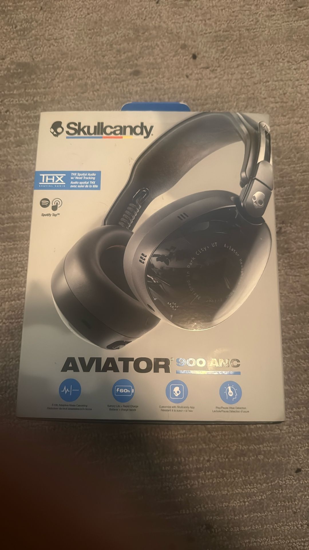 Skullcandy Aviator 900 UNC headphones