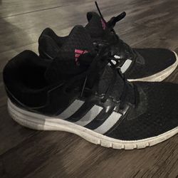 Adidas Run Shoes  Size 8.5