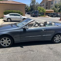 2004 Mercedes-Benz CLK-Class