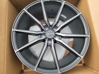 INFINITI Q50: 20" New Staggerd Wheels & New Tires