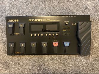 Boss GT-100 multieffects pedal